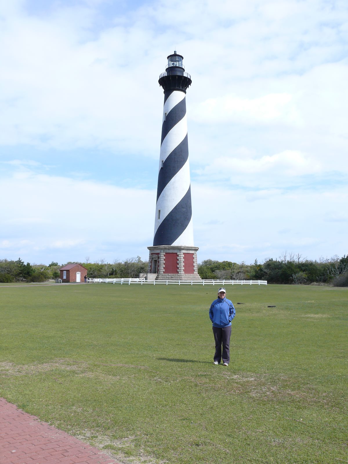 2007 April Alison in front of the Cape Hatteras Lighthouse