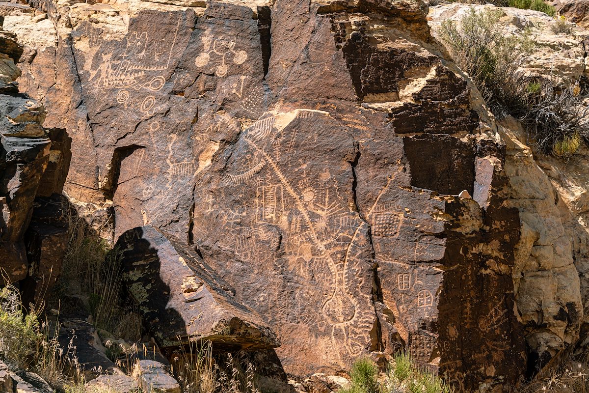2019 August Parowan Gap Petroglyphs 01