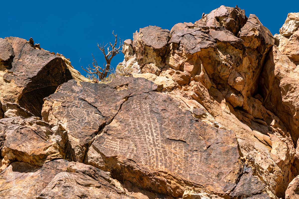 2019 August Parowan Gap Petroglyphs 03