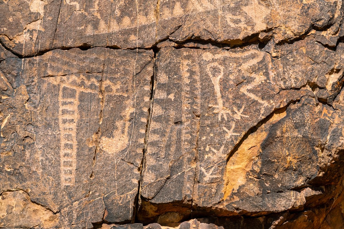 2019 August Parowan Gap Petroglyphs 04