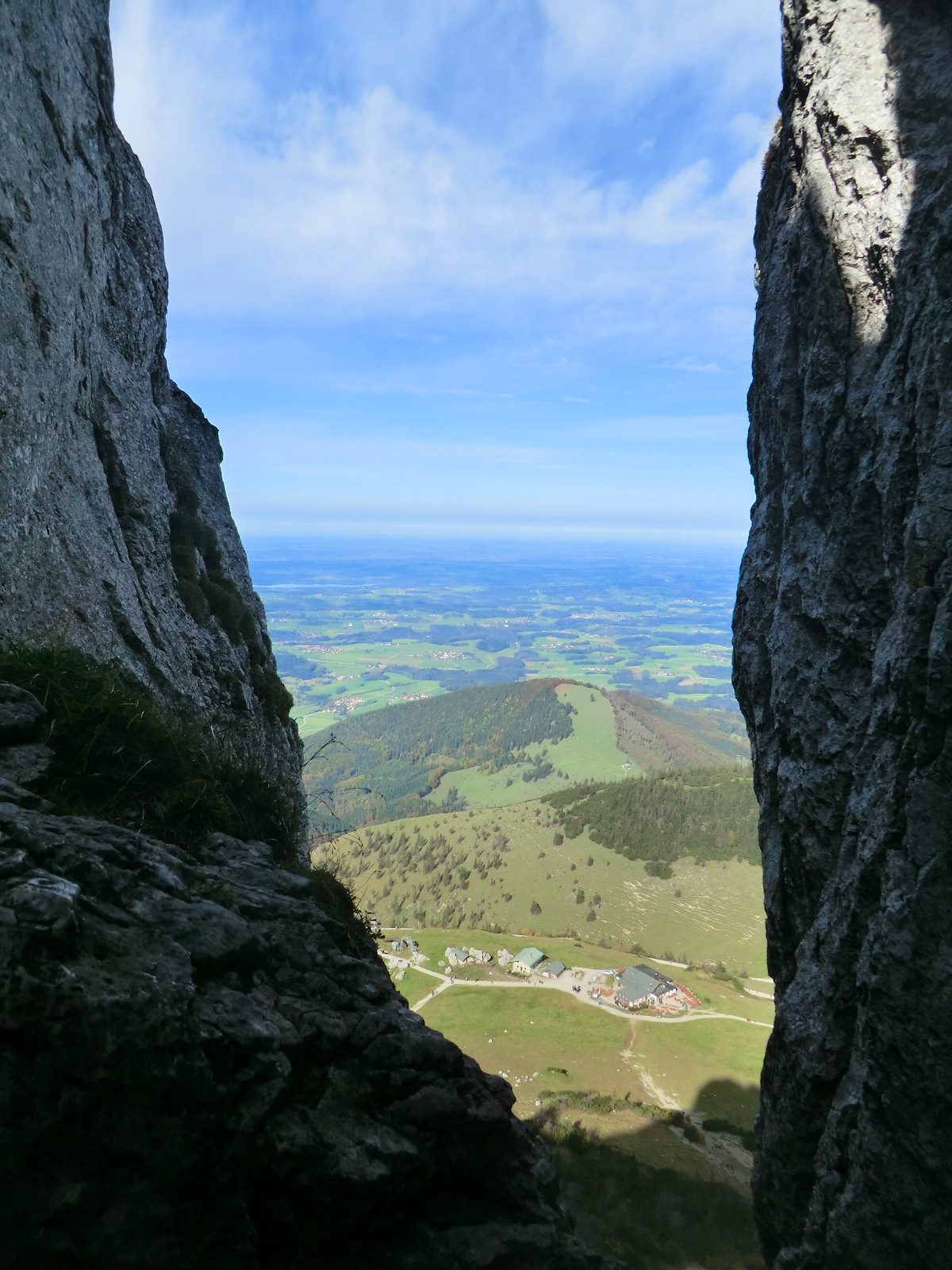 2012 October View thru a notch on the way up