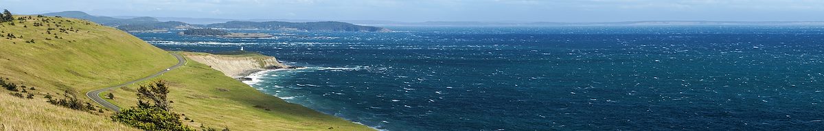 2013 April View towards the Cattle Point Light House