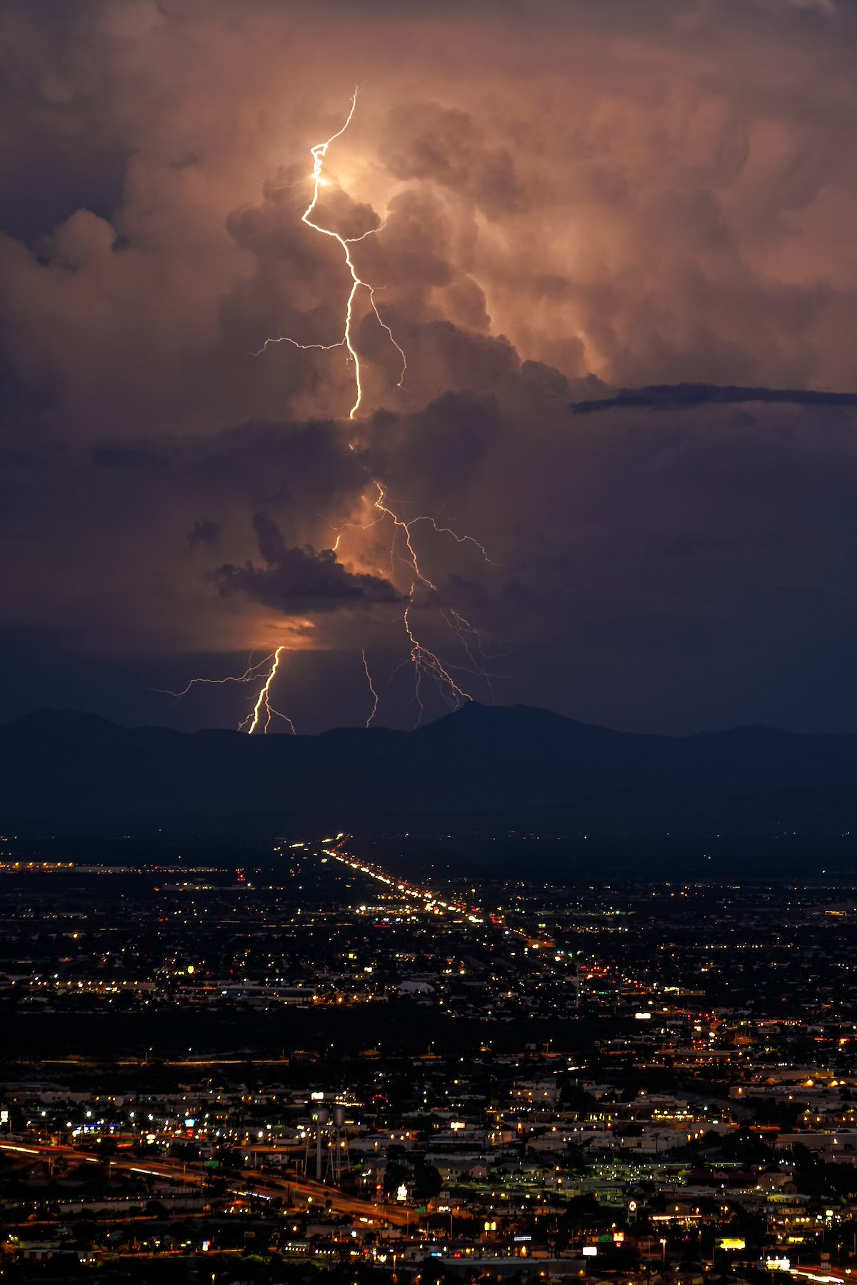 2016 August Lightning from Tumamoc Hill 02