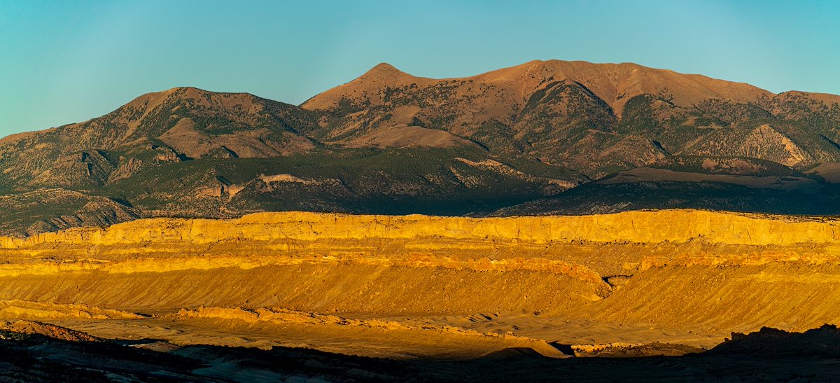 2016 October Looking over Tarantula Mesa to the Henry Mountains from the Red Canyon Trail