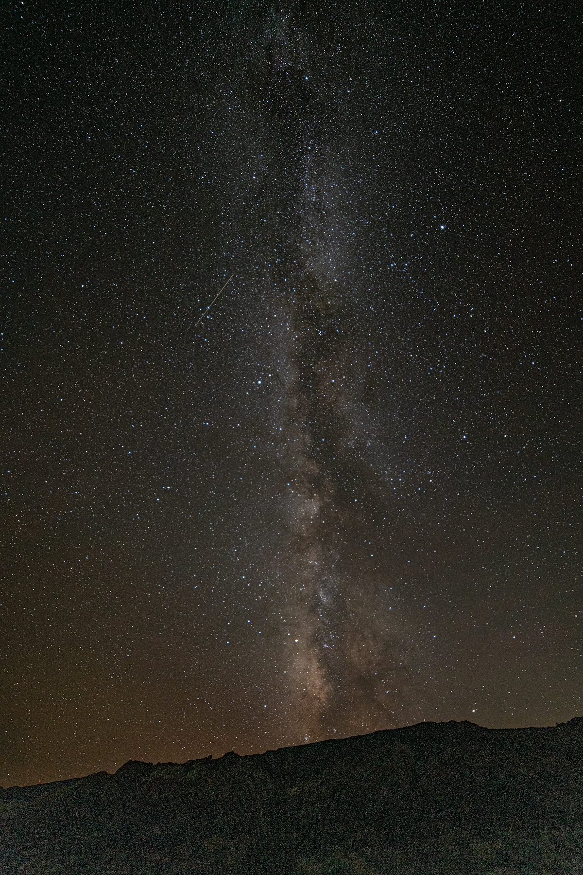 2016 October Milky Way over Capitol Reef from the Red Canyon Trail