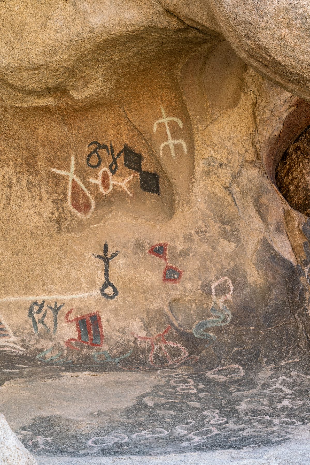 2018 October Petroglyphs near Barker Dam